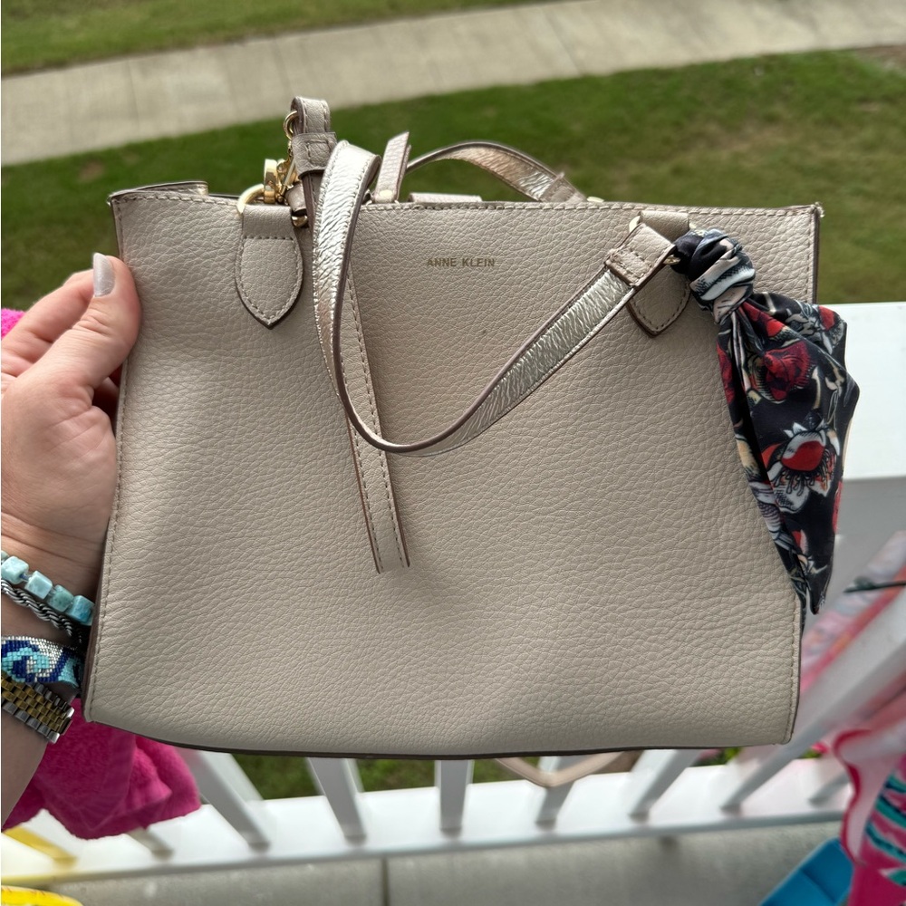 Anne Klein crossbody purse beige purse with scarf and detachable wallet